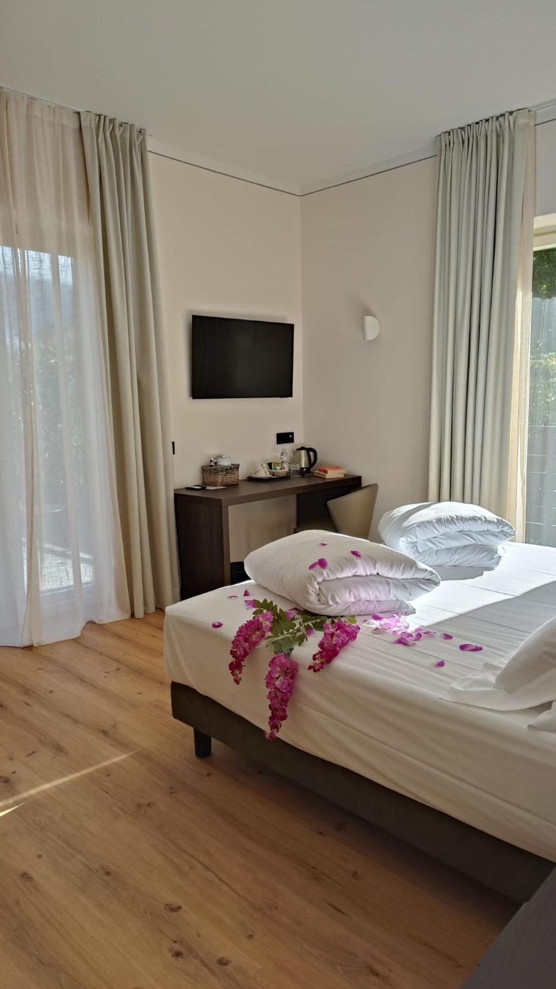 Hotel Villa Cuserina Каннобио Экстерьер фото